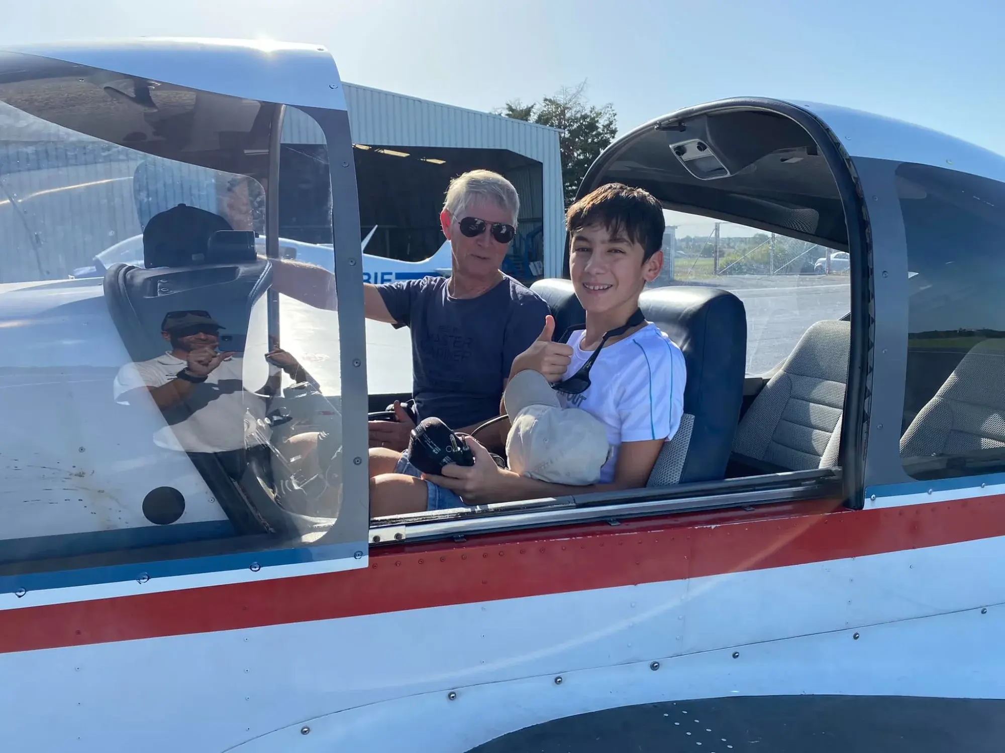 Cockpit avion école ACPR17
